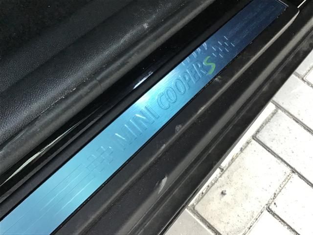 Bmw MINI 2023-03 9682-21