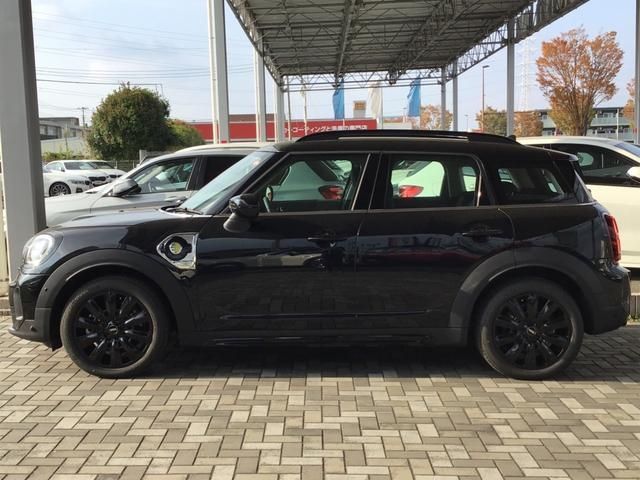 Bmw MINI 2023-03 9682-10