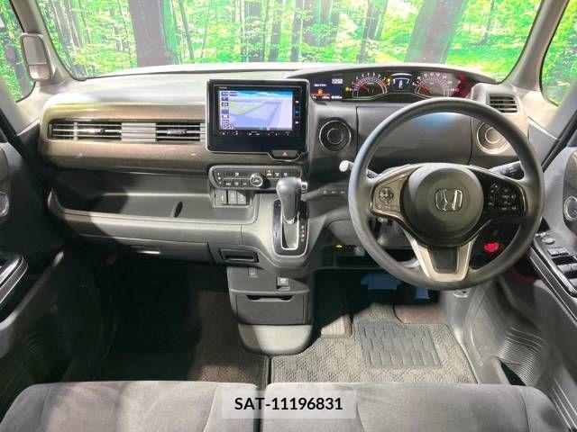 Honda N BOX CUSTOM 2017-09 306926-1