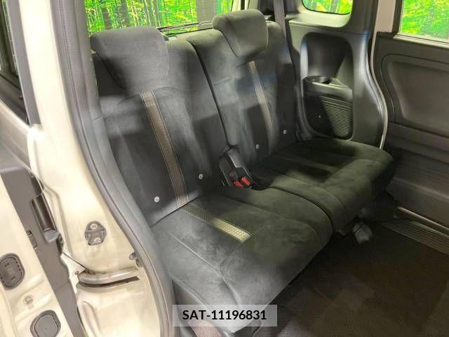Honda N BOX CUSTOM 2017-09 306926-9