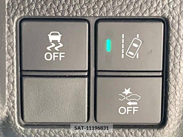 Honda N BOX CUSTOM 2017-09 306926-5