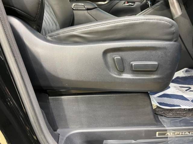 Toyota ALPHARD 2017-04 183722-5