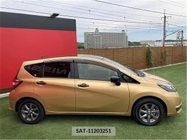 Nissan NOTE 2017-11 252201-16