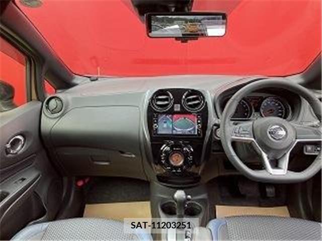 Nissan NOTE 2017-11 252201-3