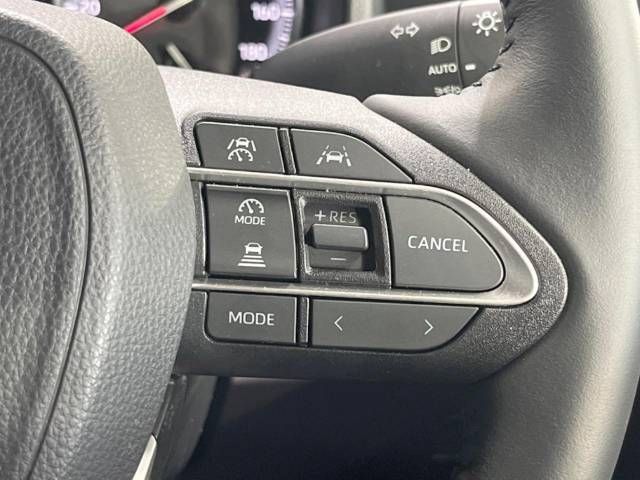 Toyota VOXY 2023-04 194446-4
