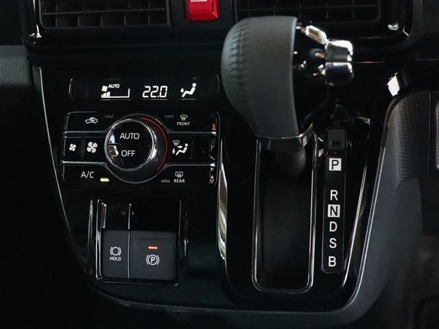 Daihatsu TANTO CUSTOM 2023-03 28806-13
