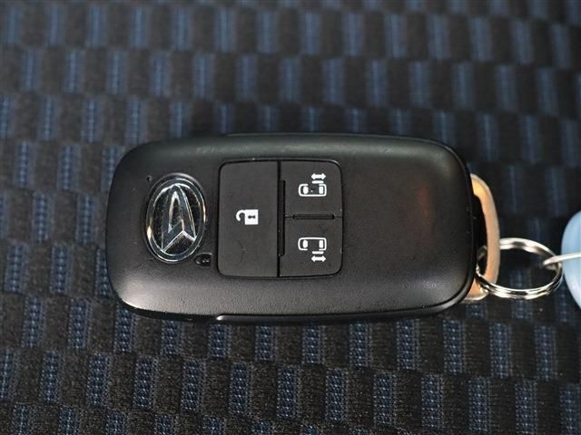 Daihatsu TANTO CUSTOM 2023-03 28806-24