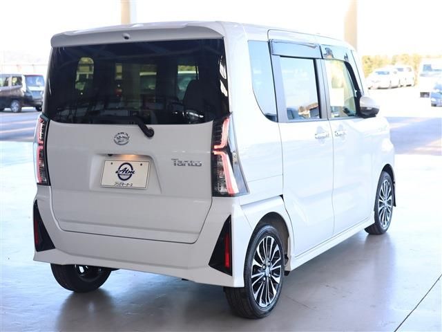 Daihatsu TANTO CUSTOM 2023-03 28806-3
