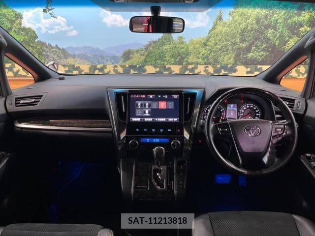 Toyota VELLFIRE 2018-01 346405-1