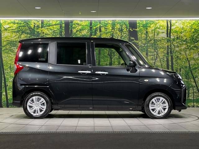 Toyota ROOMY 2023-03 27368-17