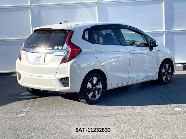 Honda FIT 2017-03 390830-12