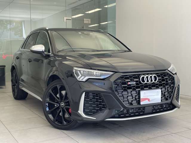 Audi RS Q3 2021-04 25181-4