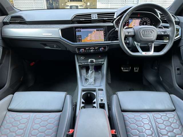 Audi RS Q3 2021-04 25181-7
