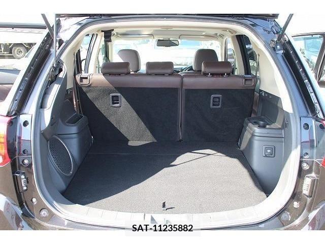 Mitsubishi OUTLANDER PHEV 2015-09 210576-16