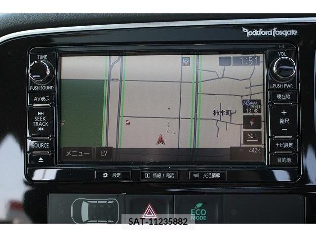 Mitsubishi OUTLANDER PHEV 2015-09 210576-1