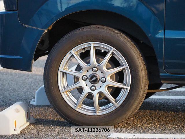 Suzuki EVERY 2005-10 208501-6
