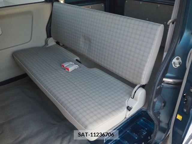 Suzuki EVERY 2005-10 208501-18