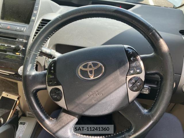 Toyota PRIUS 2004-01 393457-12