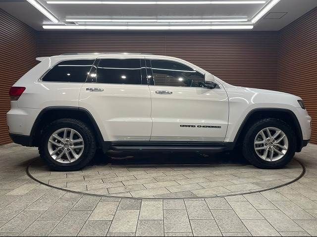 Jeep GRAND CHEROKEE 2017-11 23823-17