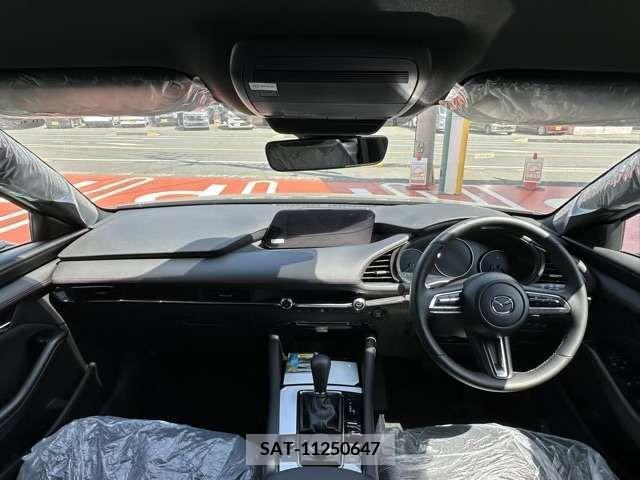 Mazda MAZDA3 2022-10 276429-4