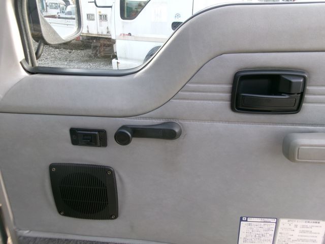 Isuzu Fargo 1985-04 15577-9