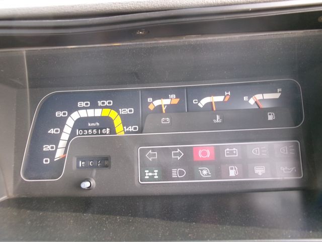 Isuzu Fargo 1985-04 15577-14