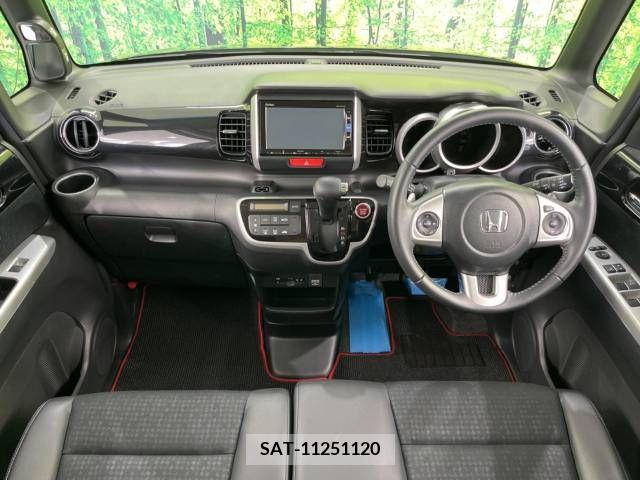 Honda N BOX CUSTOM 2016-08 306800-1
