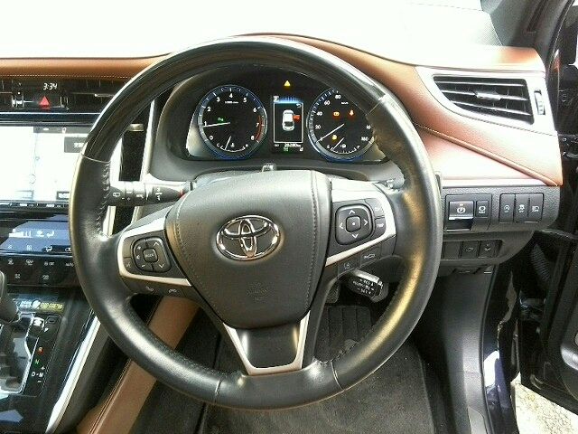 Toyota HARRIER 2018-06 1638-7