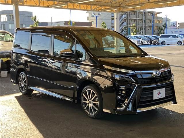 Toyota VOXY HYBRID 2018-07 193009-15