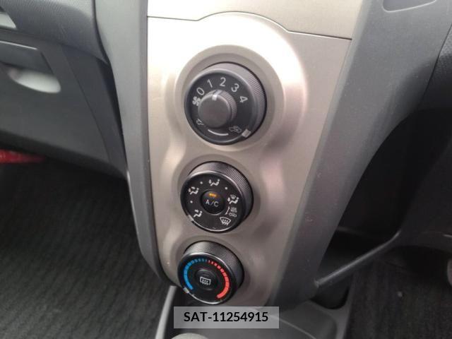 Toyota VITZ 2010-07 353048-13