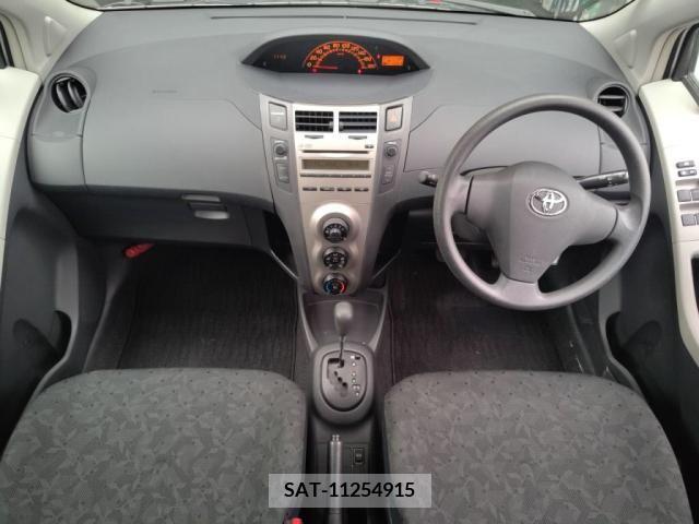 Toyota VITZ 2010-07 353048-2