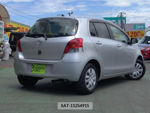 Toyota VITZ 2010-07 353048-1