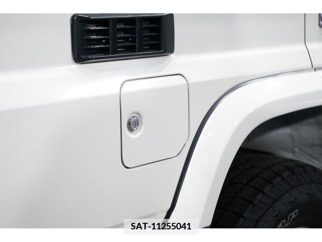 Toyota LAND CRUISER 2015-06 373203-10