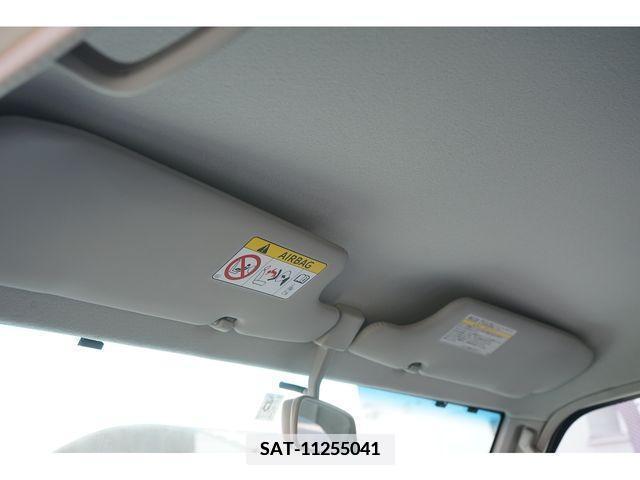 Toyota LAND CRUISER 2015-06 373203-24