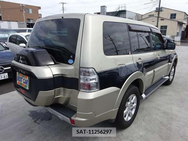 Mitsubishi PAJERO 2016-06 281153-7