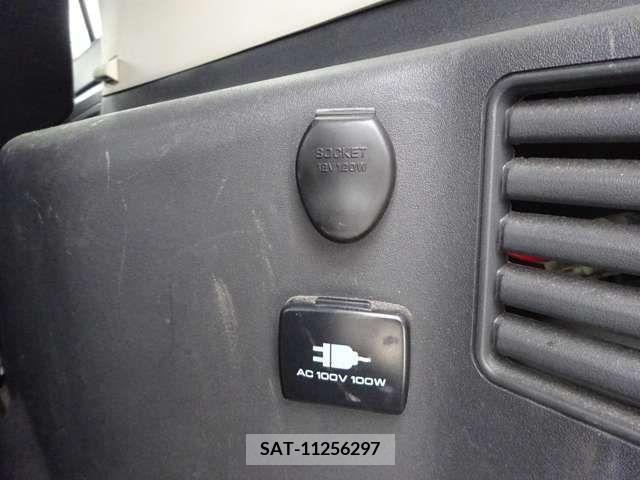 Mitsubishi PAJERO 2016-06 281153-10