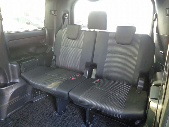 Toyota VOXY 2019-06 16760-6