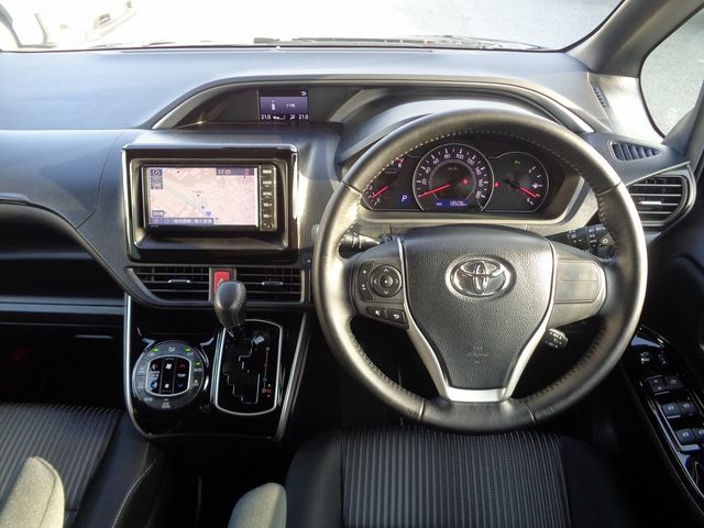 Toyota VOXY 2019-06 16760-1
