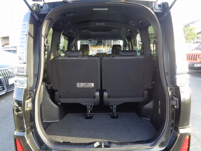 Toyota VOXY 2019-06 16760-7