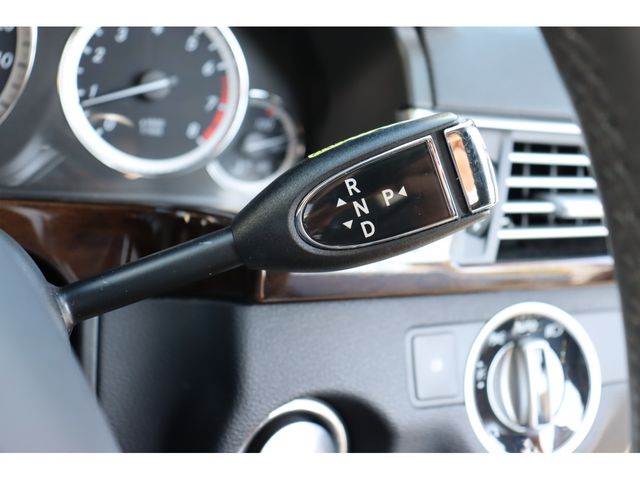Mercedes Benz E-CLASS 2012-01 16087-6