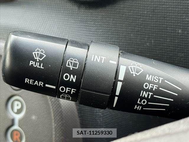 Toyota SPADE 2013-09 384146-24
