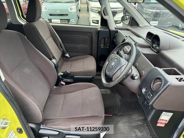 Toyota SPADE 2013-09 384146-15