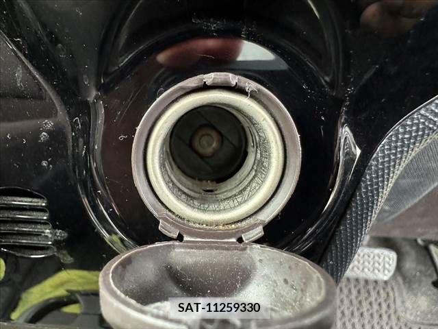Toyota SPADE 2013-09 384146-29