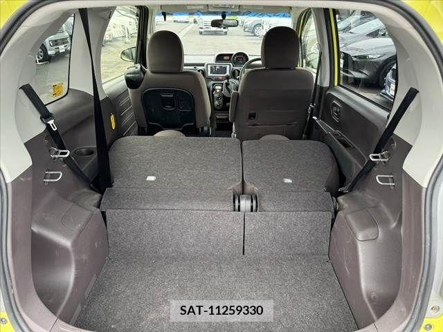 Toyota SPADE 2013-09 384146-20