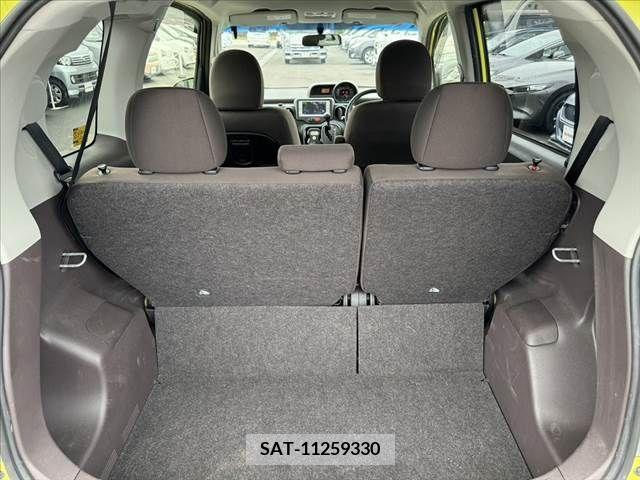 Toyota SPADE 2013-09 384146-19