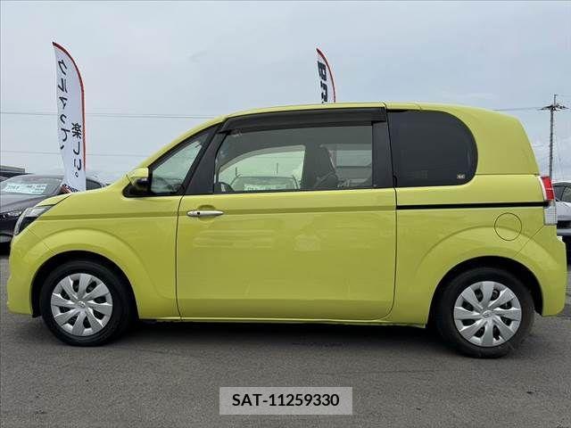 Toyota SPADE 2013-09 384146-11