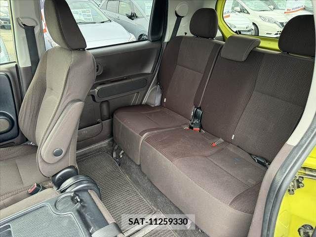 Toyota SPADE 2013-09 384146-18