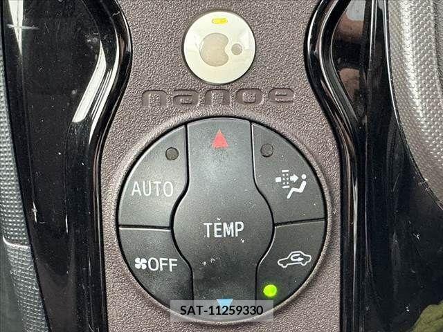 Toyota SPADE 2013-09 384146-25