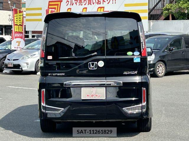 Honda STEP WGN 2017-01 286190-6
