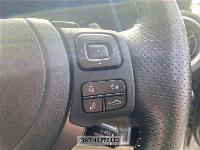 Lexus IS 2020-12 210753-10